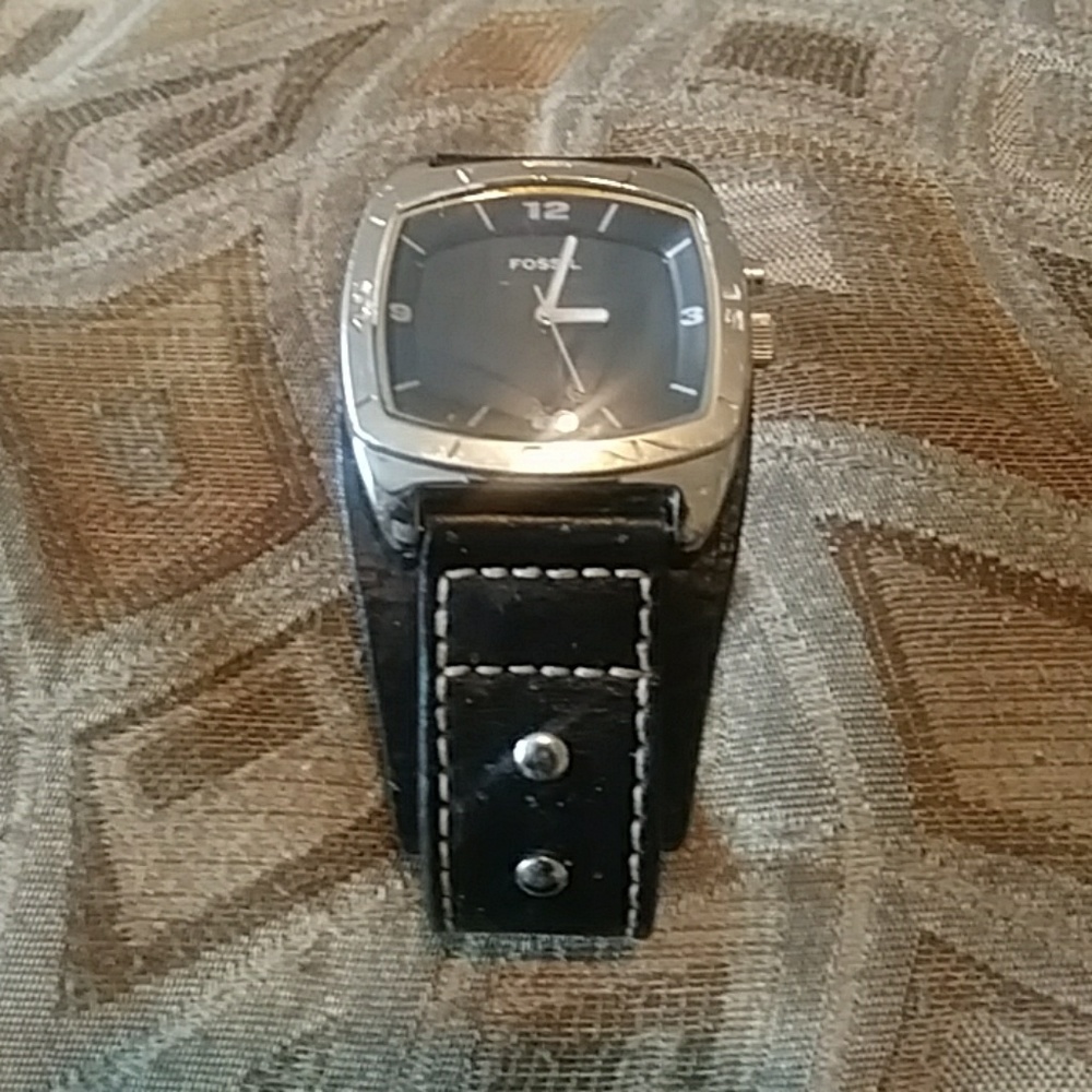 Watch - Picture 4 of 5